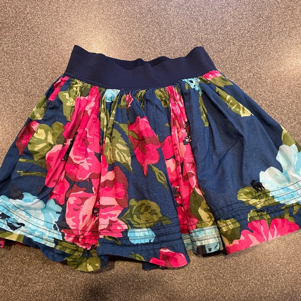 Abercrombie kids size large skirt